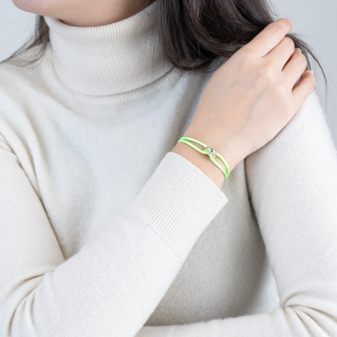 #Color_Neon Green