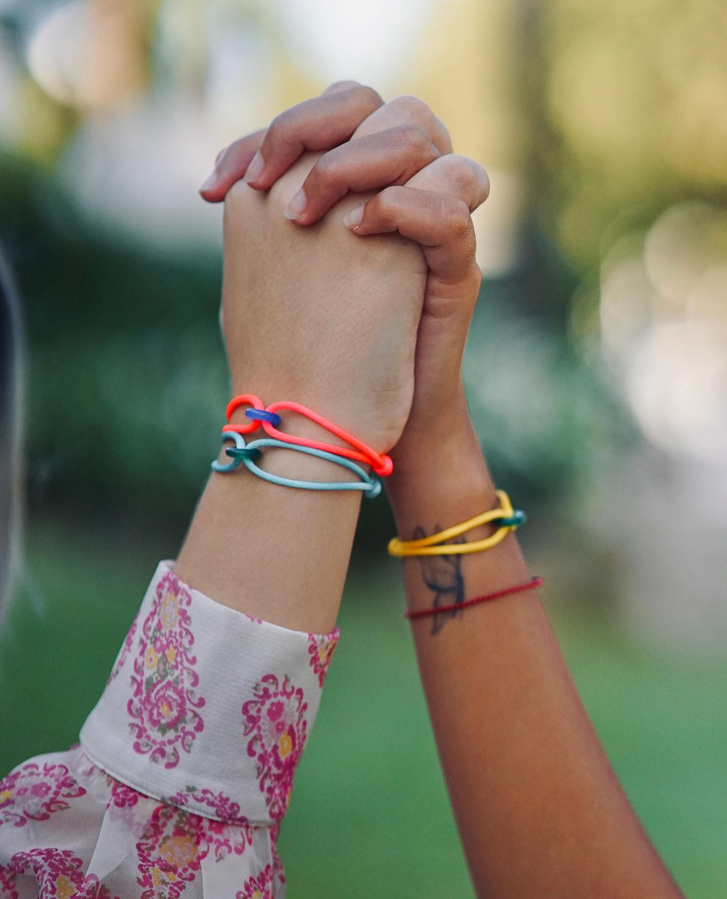 10 Symbols of Friendship Used in Jewelry: What to Know